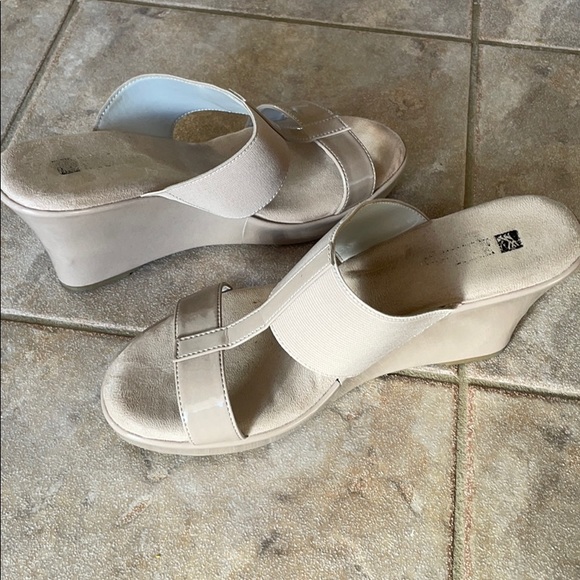 Cream Sandal Heels - Picture 2 of 2